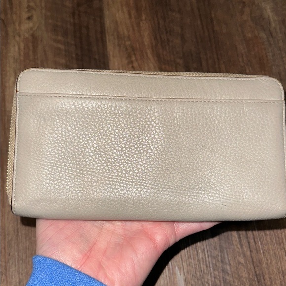 Kate Spade Beige Zip Around Wallet - Picture 3 of 5